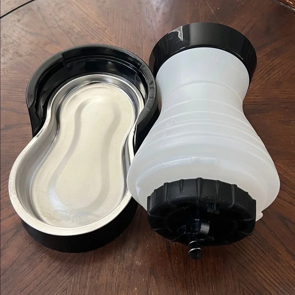 Petsafe Healthy Pet Gravity Waterer Water Dish Preowned